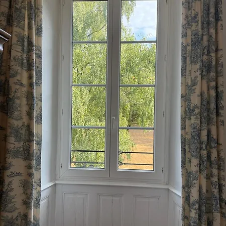 Nocleg ze śniadaniem Chateau Talence 1870 3*