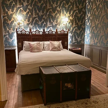 Chateau Talence 1870 3* LʼAbsie